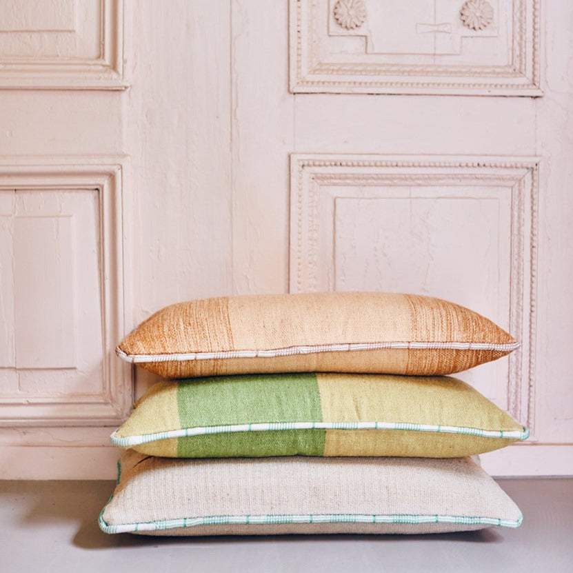 Hand woven wool lumbar pillow - Natural - Image 5