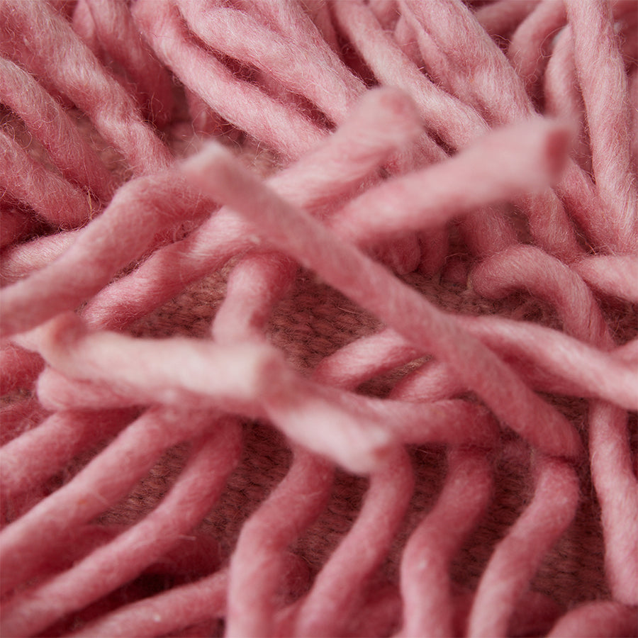 Rugged woolen pillow - pink - Image 4